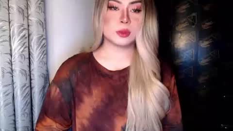 Snapshot of tiara_kishatsu chatting on December 2025 04:03:02 PM arianna tiara online show from December 2025 04:03:02 PM