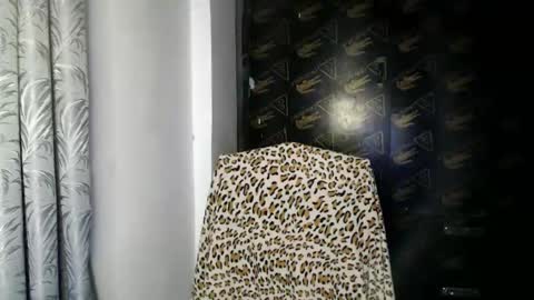 Snapshot of tiara_kishatsu chatting on December 2025 10:09:01 AM arianna tiara online show from December 2025 10:09:01 AM