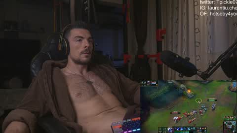 Snapshot of tickle_my_pickle07 chatting on December 2024 02:13:02 PM tickle_my_pickle07 online show from December 2024 02:13:02 PM