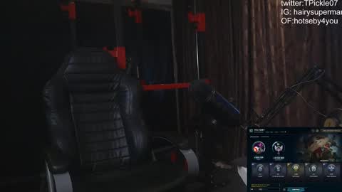 Snapshot of tickle_my_pickle07 chatting on February 2025 07:15:02 AM tickle_my_pickle07 online show from February 2025 07:15:02 AM