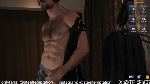 Snapshot of tickle_my_pickle07 chatting on October 2025 03:31:02 PM tickle_my_pickle07 online show from October 2025 03:31:02 PM