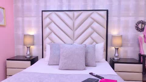 Tifanny Wolff online show from February 2026 03:47:02 AM