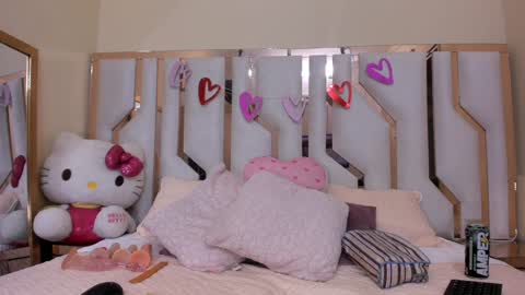    online show from February 2025 07:59:02 PM