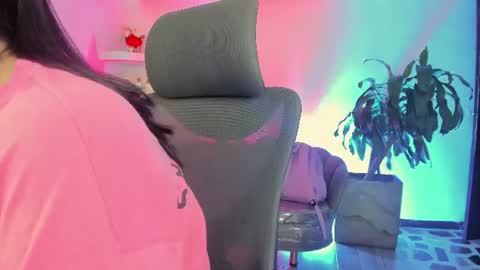    online show from July 2026 04:06:02 AM
