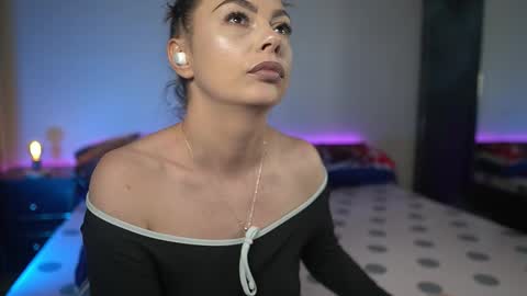 Tiffany online show from January 2026 09:17:02 PM