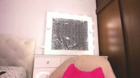 Tiff online show from February 2025 02:20:01 AM