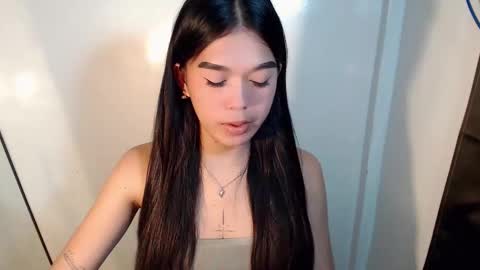tiffany_amberx online show from May 2026 06:46:01 PM