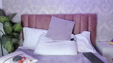 Snapshot of tiffany_beckerr chatting on January 2025 10:44:01 PM Tiffany Becker online show from January 2025 10:44:01 PM