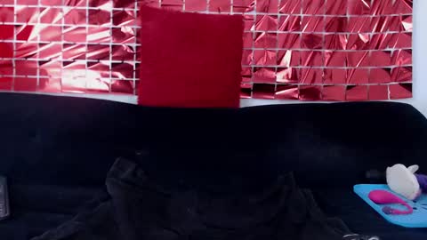 Tiffany online show from February 2025 11:59:01 PM