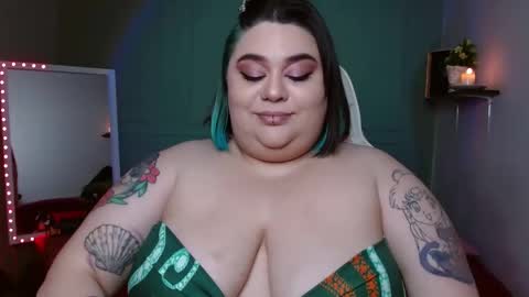 Snapshot of tiffany_laurens chatting on December 2024 05:05:02 AM dont forget ask for custom vids online show from December 2024 05:05:02 AM