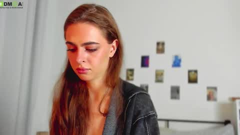 Snapshot of tiffany_loong chatting on September 2025 10:55:02 PM tiffany online show from September 2025 10:55:02 PM