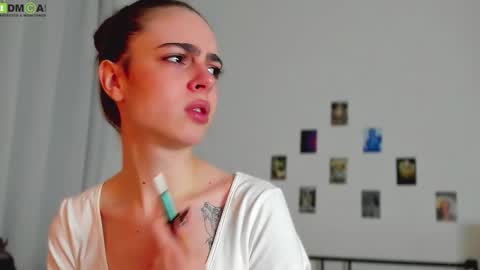 Snapshot of tiffany_loong chatting on November 2025 10:32:02 PM tiffany online show from November 2025 10:32:02 PM