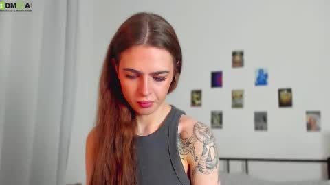 Snapshot of tiffany_loong chatting on November 2025 09:46:02 PM tiffany online show from November 2025 09:46:02 PM