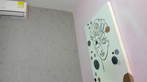 tiffany_mendez online show from October 2025 12:00:02 PM