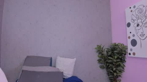 Snapshot of tiffany_mendez chatting on May 2026 12:10:01 PM tiffany_mendez online show from May 2026 12:10:01 PM
