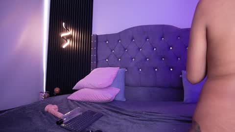 Snapshot of tiffany_sander chatting on November 2025 05:13:02 PM tiffany_sander online show from November 2025 05:13:02 PM