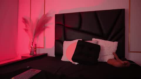 Snapshot of tiffany_sander chatting on December 2025 03:00:02 AM tiffany_sander online show from December 2025 03:00:02 AM