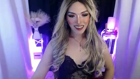 tiffany online show from November 2025 05:53:02 AM