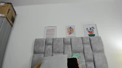 Tifanny Fox online show from September 2025 07:43:01 AM