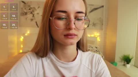 Tiffany online show from February 2025 10:37:02 AM