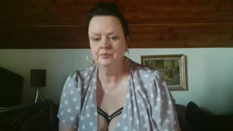 TiffanyMature online show from October 2025 03:09:01 PM