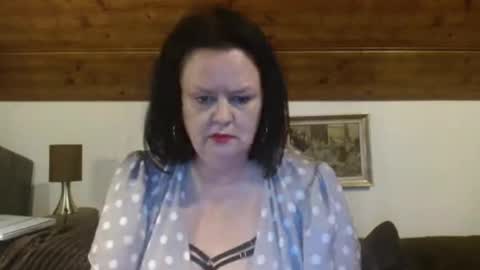 TiffanyMature online show from October 2025 09:35:01 PM