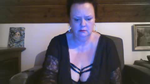 TiffanyMature online show from April 2026 08:50:01 PM