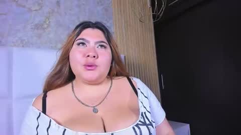 TiffanyMonrow online show from April 2026 01:00:02 PM