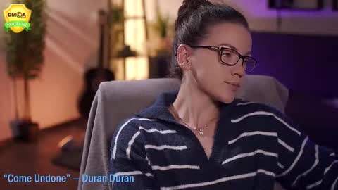 tiffanyriox online show from September 2025 11:41:02 PM