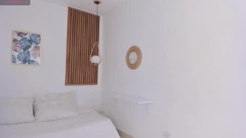 Tiffany online show from January 2026 01:05:02 PM