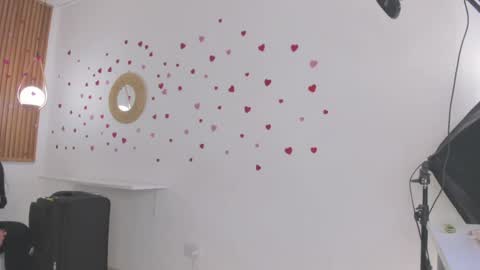 Tiffany online show from April 2026 01:16:02 PM