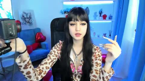 tiffanyyoun online show from February 2026 11:14:01 AM