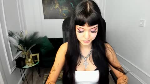 tiffanyyoun online show from March 2026 11:14:01 AM