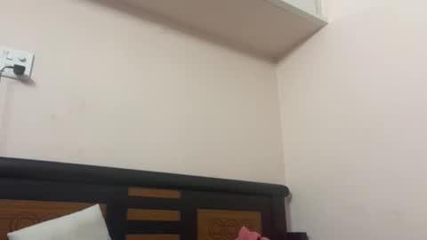 tigertinku online show from November 2025 12:05:01 PM