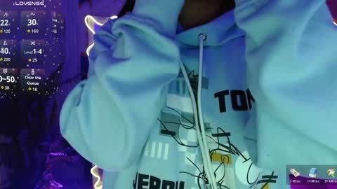 Tiiana online show from April 2026 03:04:02 AM