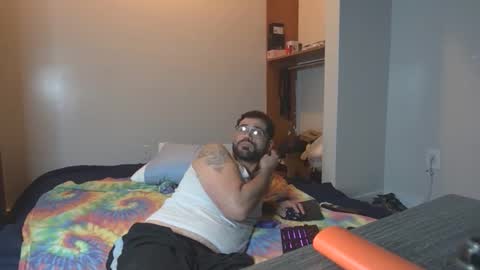 TIKO 32 online show from April 2026 10:51:02 AM