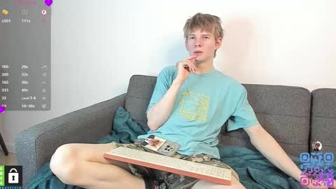 Snapshot of tim_milll chatting on December 2025 08:05:01 PM Tim online show from December 2025 08:05:01 PM