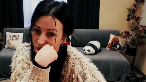 Luisa online show from February 2025 11:50:01 AM