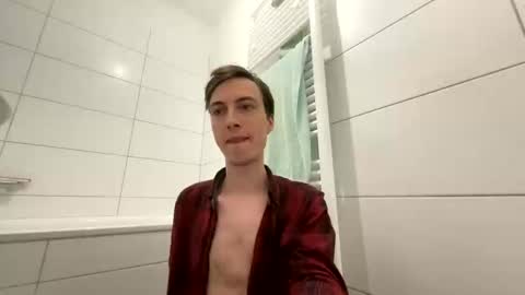 Snapshot of timjustus649874 chatting on February 2025 01:29:01 PM TimJustus online show from February 2025 01:29:01 PM