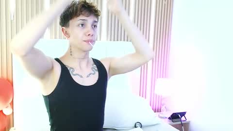 Timothy 21 years old online show from February 2026 08:37:01 PM