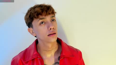Timothy 21 years old online show from May 2026 07:54:02 PM