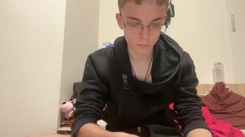 Snapshot of timveret chatting on December 2024 06:57:02 PM Wizard online show from December 2024 06:57:02 PM