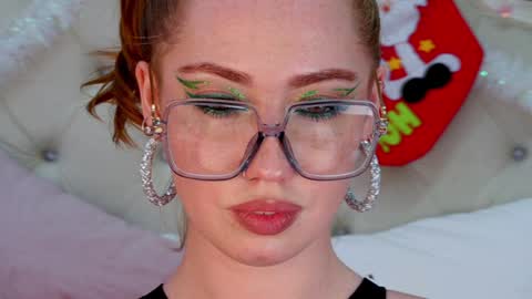 Snapshot of tinabrook chatting on January 2025 07:49:01 AM Tina online show from January 2025 07:49:01 AM