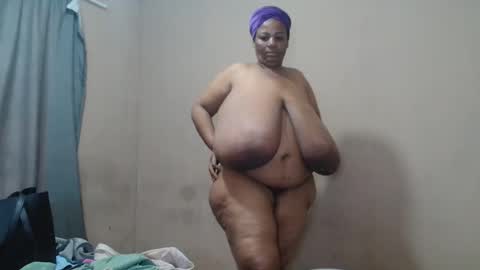 tinagiant online show from May 2026 09:59:01 AM