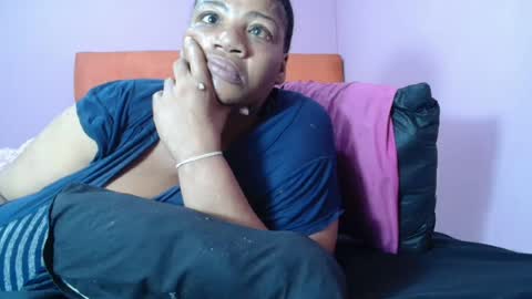 Snapshot of tinagiant chatting on July 2026 05:23:02 AM tinagiant online show from July 2026 05:23:02 AM