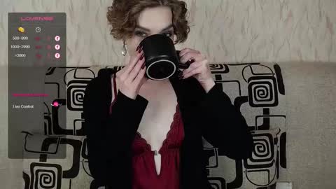 Tina online show from October 2025 05:06:01 AM