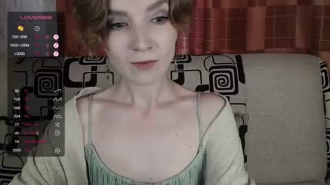 Snapshot of tinawincee chatting on June 2026 04:45:01 AM Tina online show from June 2026 04:45:01 AM