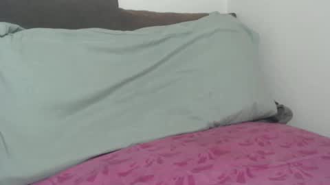 Tina online show from September 2025 03:01:01 PM