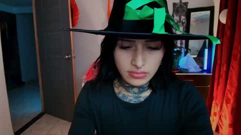 Snapshot of tinnadawson chatting on October 2025 02:34:01 AM I AM BELLA ----------- follow my IG TINNS 69 online show from October 2025 02:34:01 AM