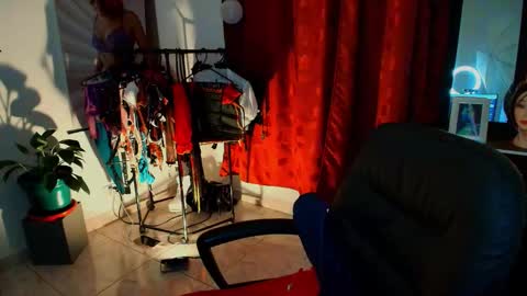 Snapshot of tinnadawson chatting on November 2025 12:20:02 AM I AM BELLA ----------- follow my IG TINNS 69 online show from November 2025 12:20:02 AM